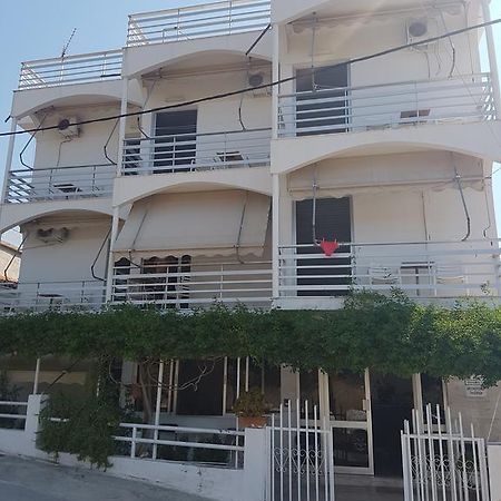 Pansion Marousa Метана Экстерьер фото