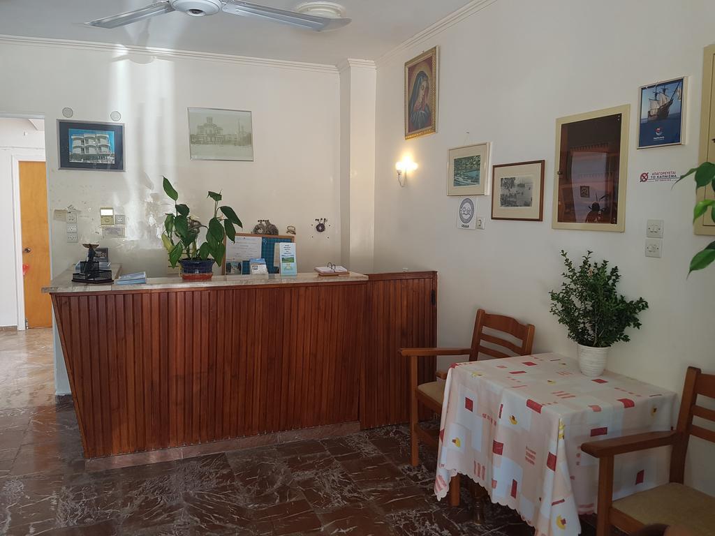 Pansion Marousa Метана Экстерьер фото