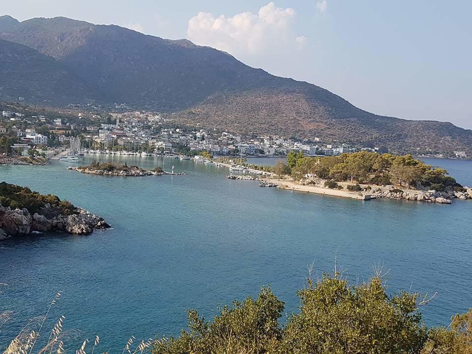 Pansion Marousa Метана Экстерьер фото