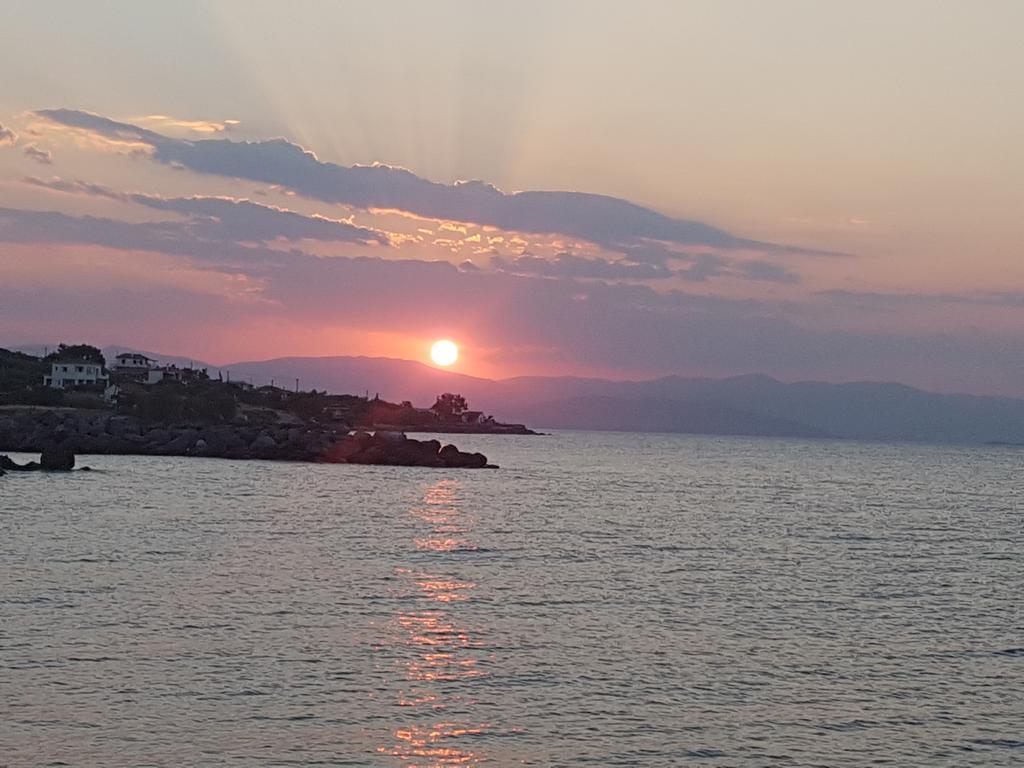 Pansion Marousa Метана Экстерьер фото