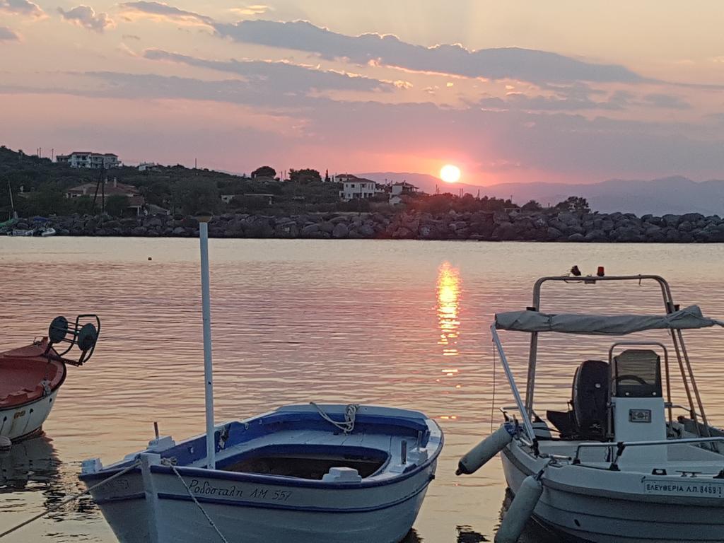Pansion Marousa Метана Экстерьер фото